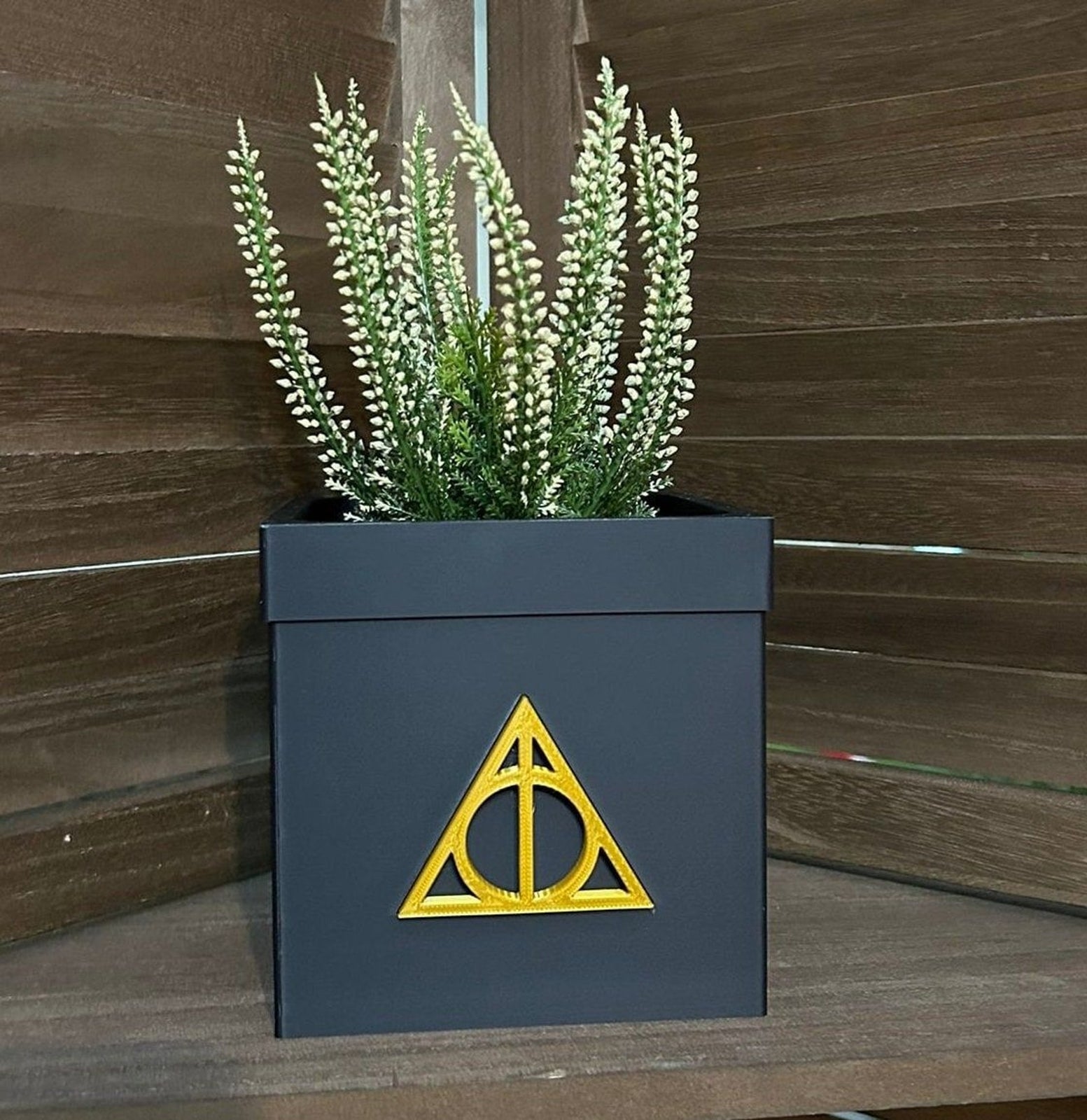 Themed Decorative Planter Pot Themed Decorative Planter Pot
