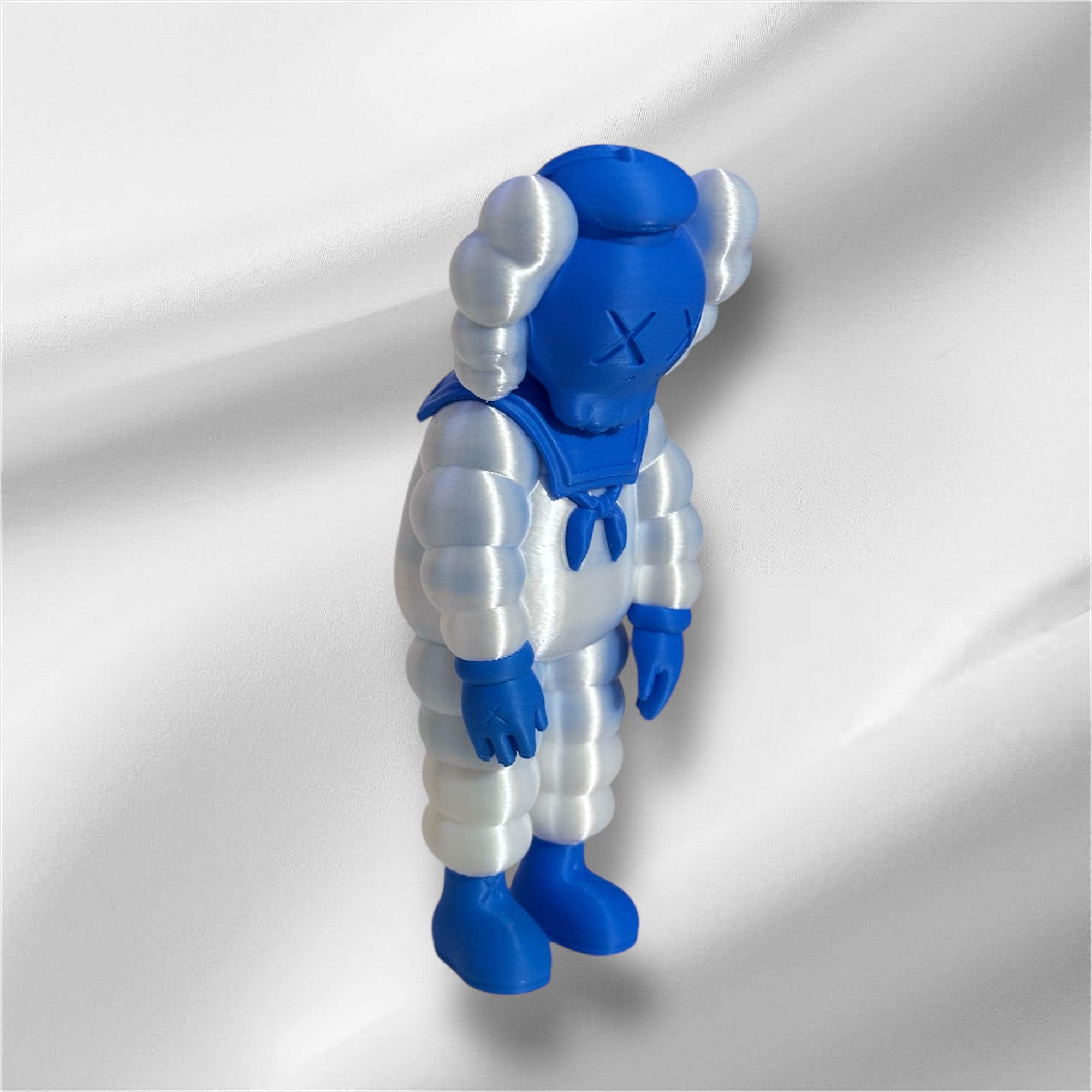 Modern Art Figurine – inspired Navy & White Edition Modern Art Figurine – inspired Navy & White Edition