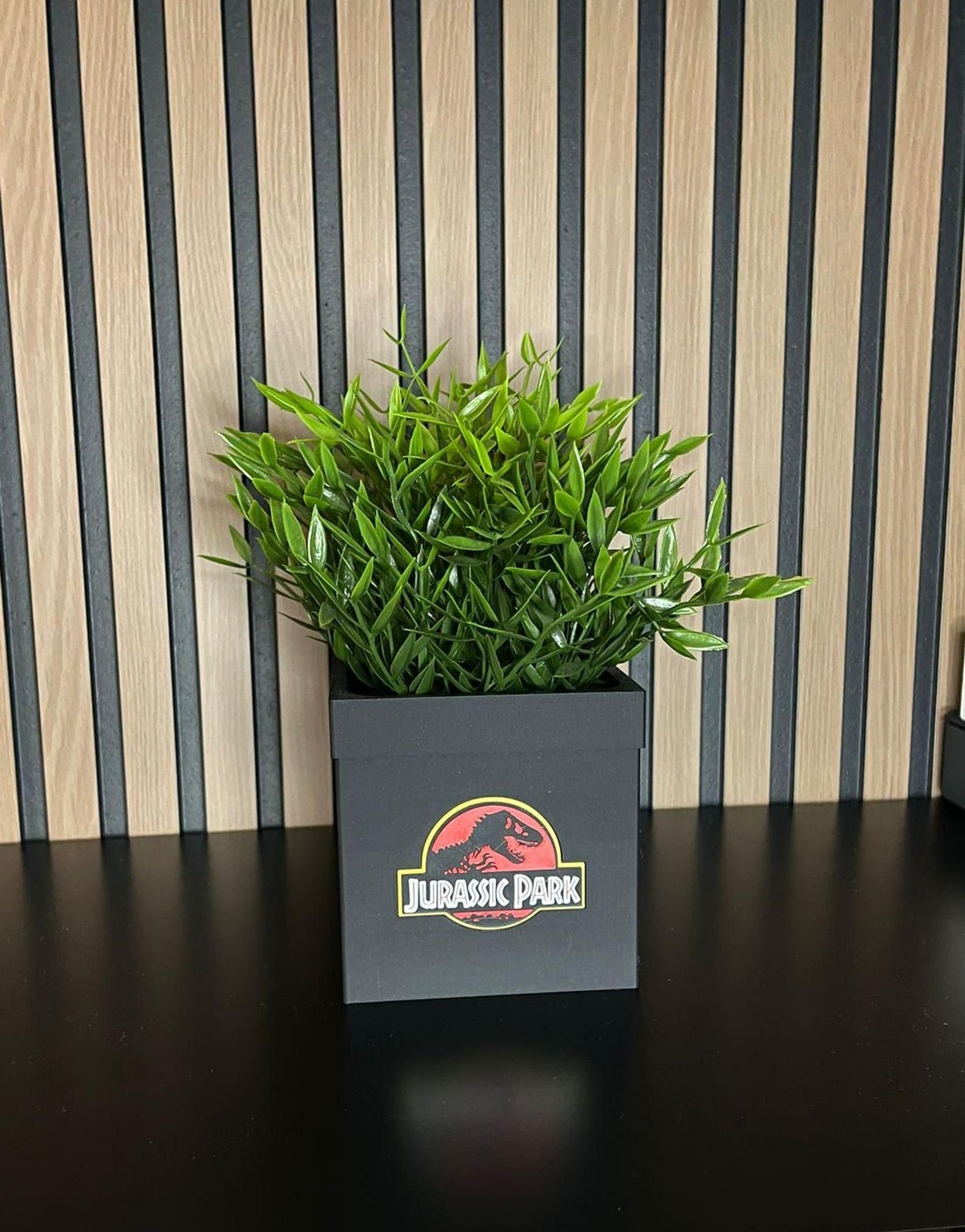 3D Planter with Integrated Drainage: A Retro Touch for Your Plants