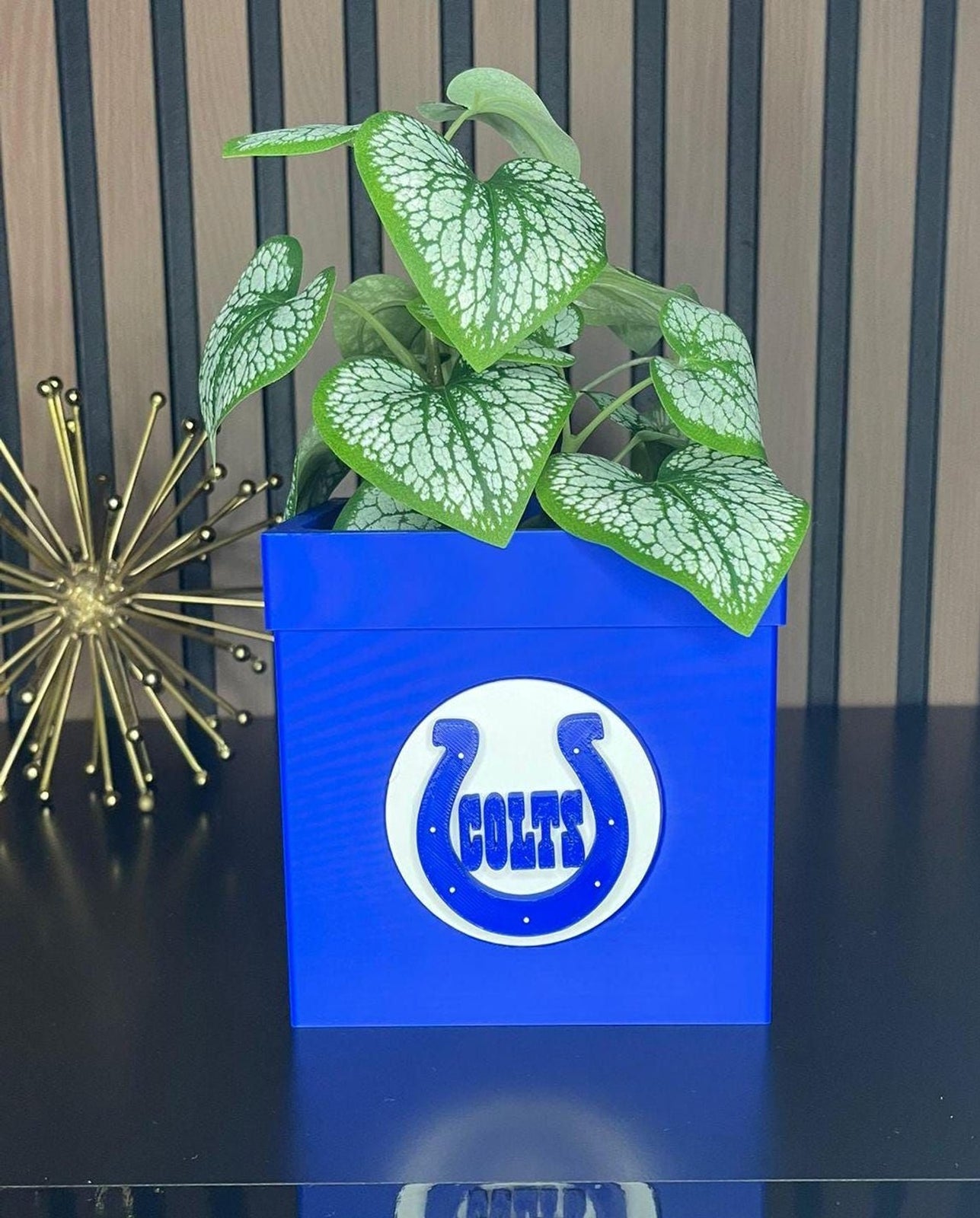 3D Decorative Pot in PLA with Drainage - Blue Design