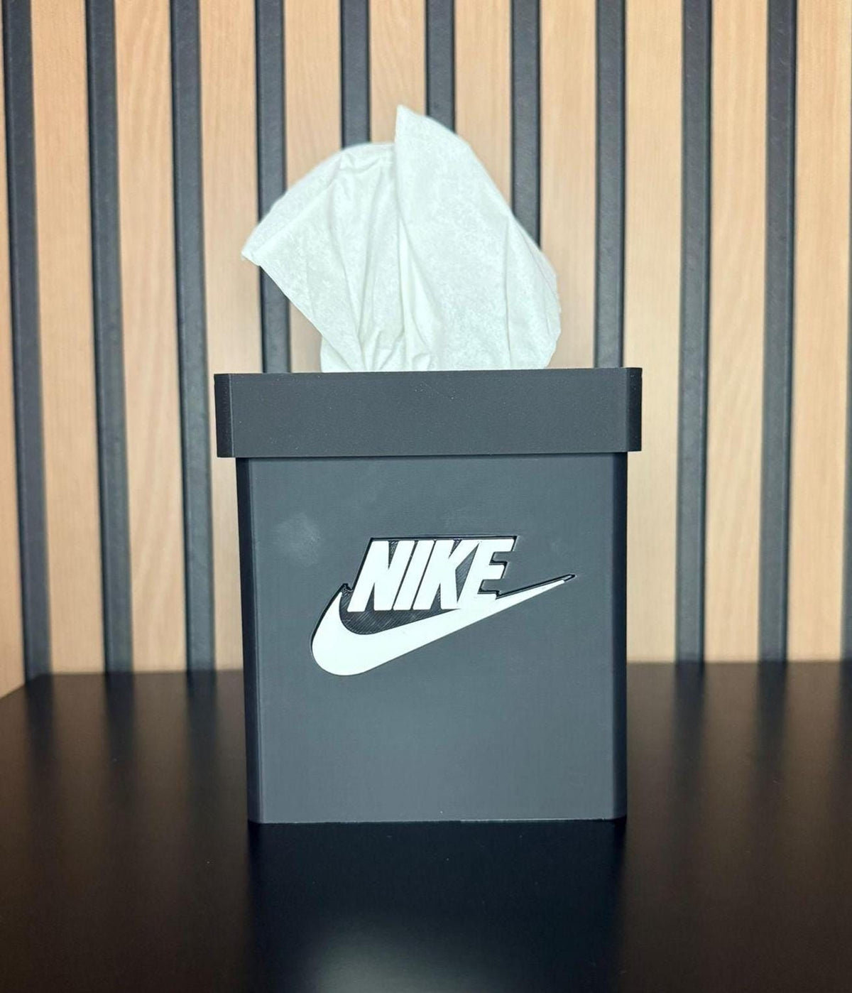 Style Tissue Holder