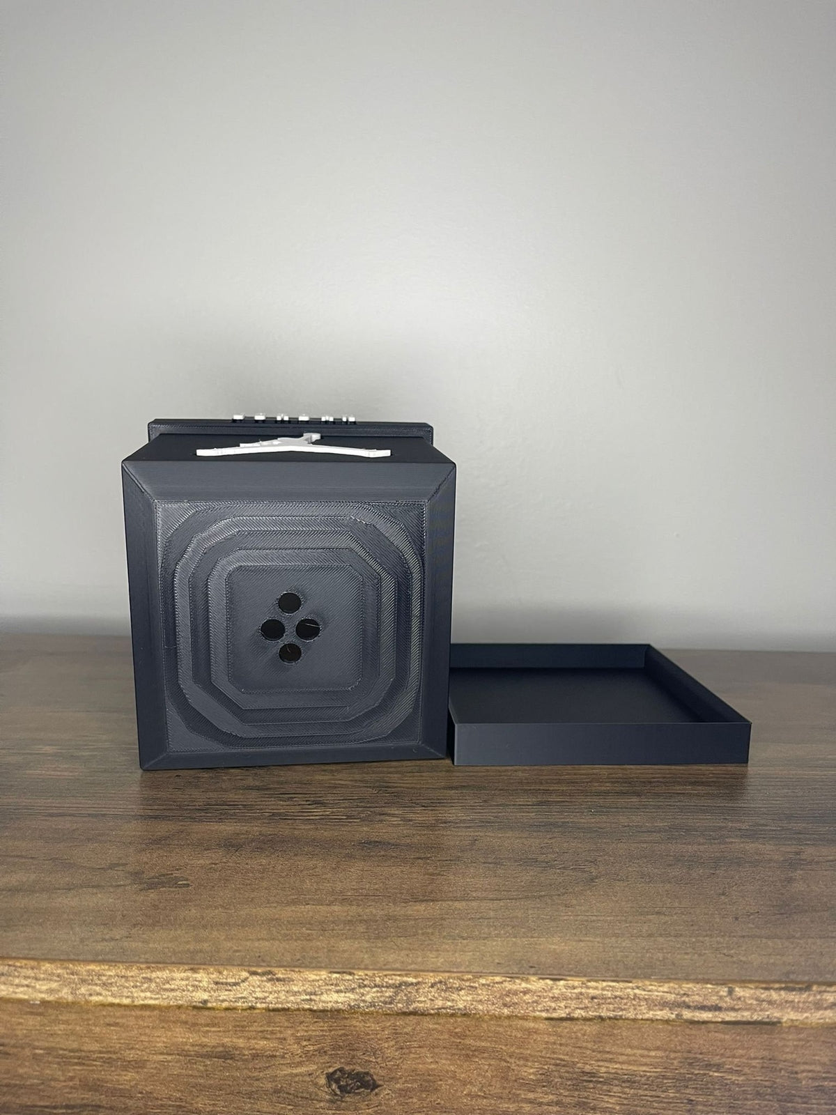 Decorative pot inspired by Air Jordan