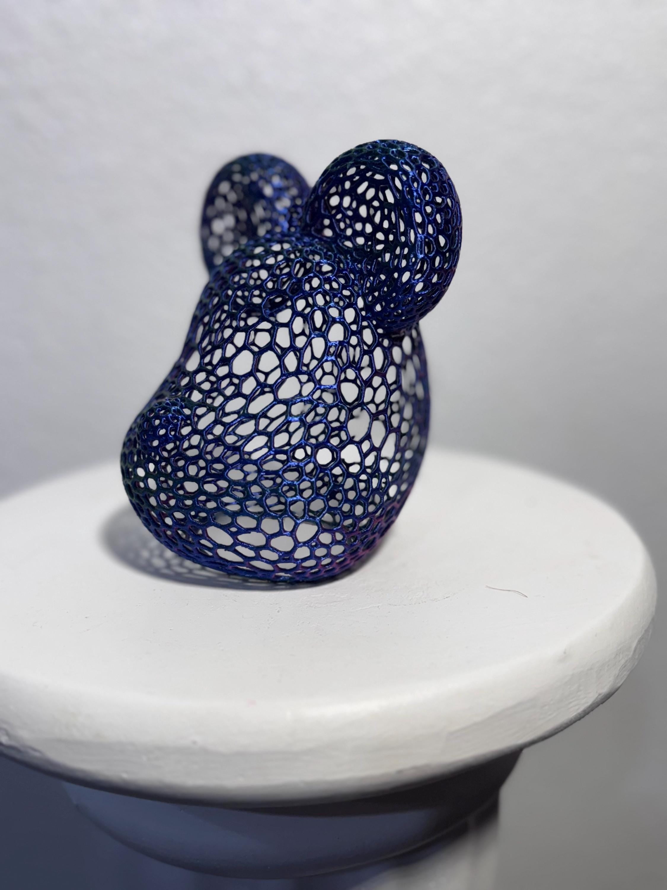 Bear Mesh Sculpture