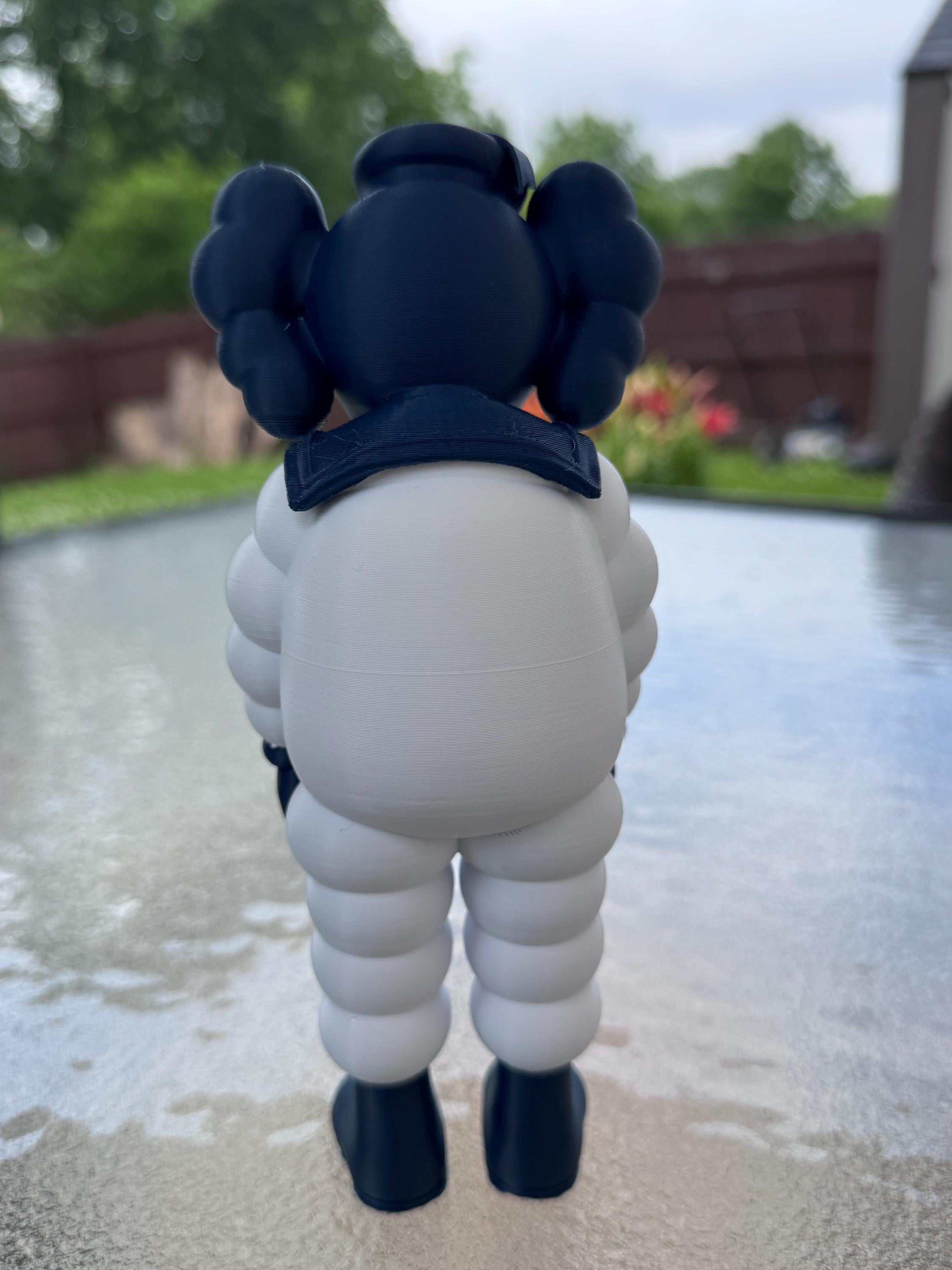 Modern Art Figurine – inspired Navy & White Edition