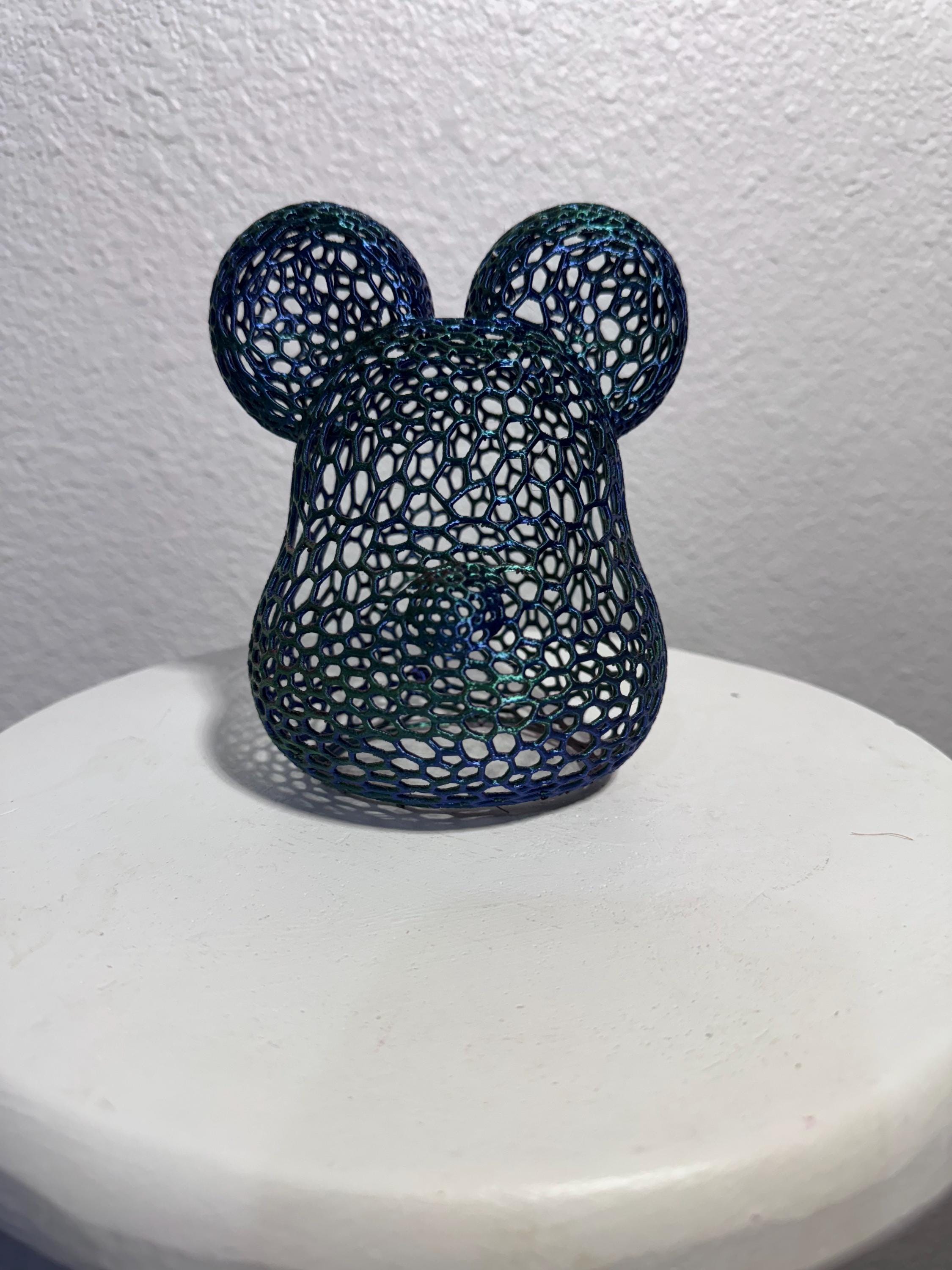 Bear Mesh Sculpture