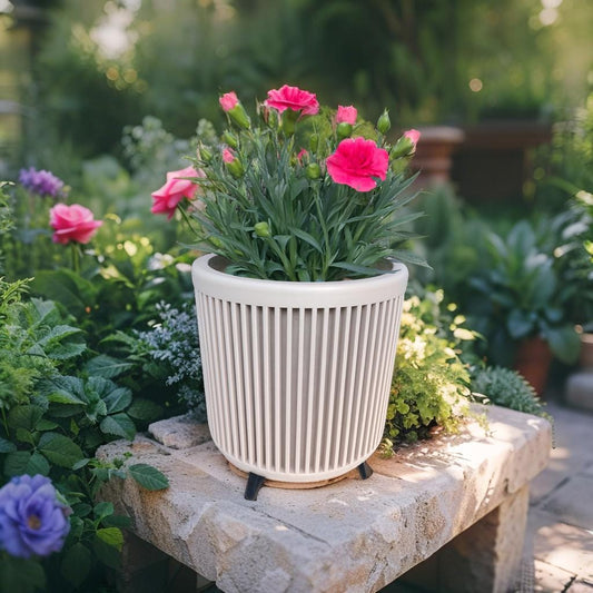 Modern Ribbed Planter Pot – Raised Design